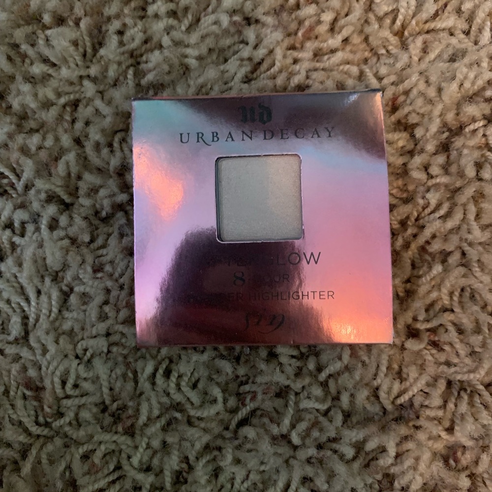 Makeup Bundle - Picture 5 of 8